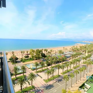 sundbeach-rodas-climatizado-wifi-y-vistas-al-mar.top-hotels-tarragona.com/